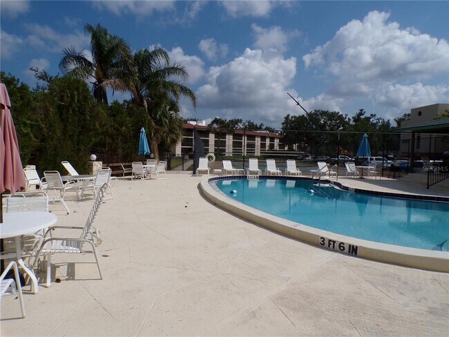 Building Photo - 102 Capri Isles Blvd