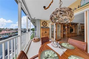 Building Photo - 3050 NE 48th Ct