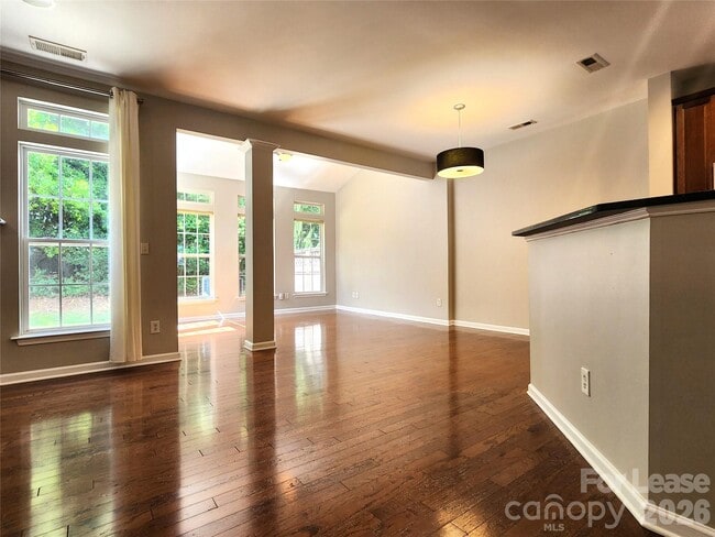 Building Photo - 3226 Park South Station Blvd