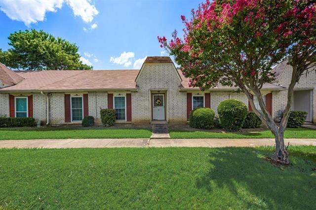 Primary Photo - 33 W Mountain Ln