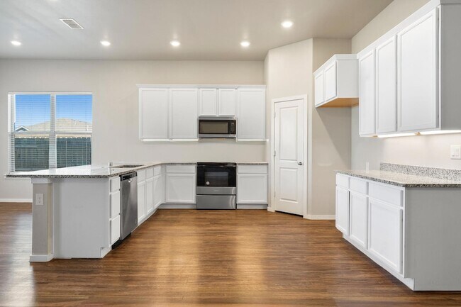 Building Photo - 2107 Kirksey Ave