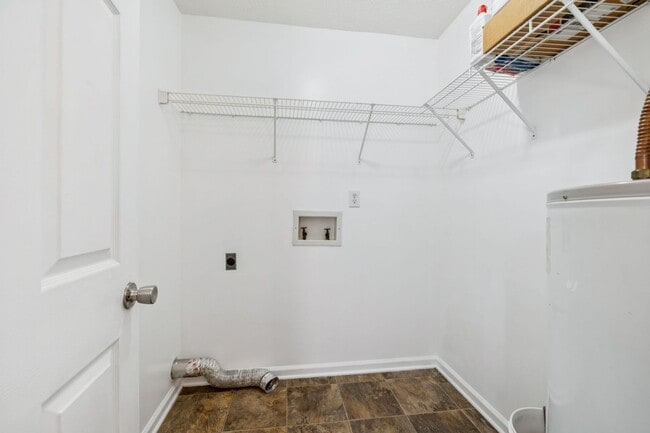 Building Photo - 1073 Bobcat Dr