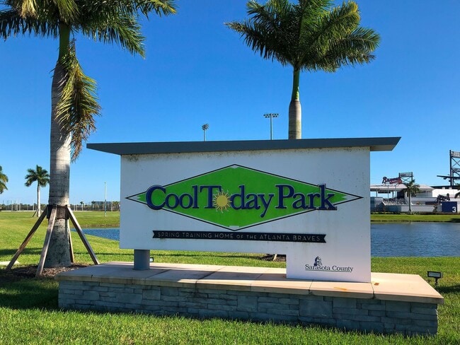 Building Photo - 3BD/2BA/3 Car Garage in Stoneybrook