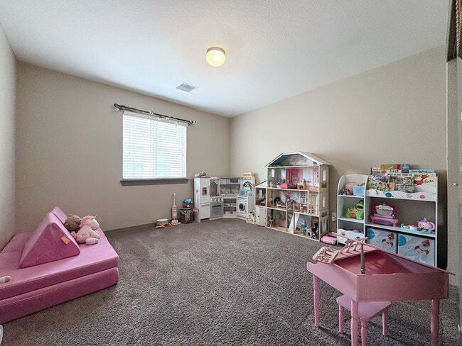 Building Photo - East El Paso 4 bed Refrig A/C Home!