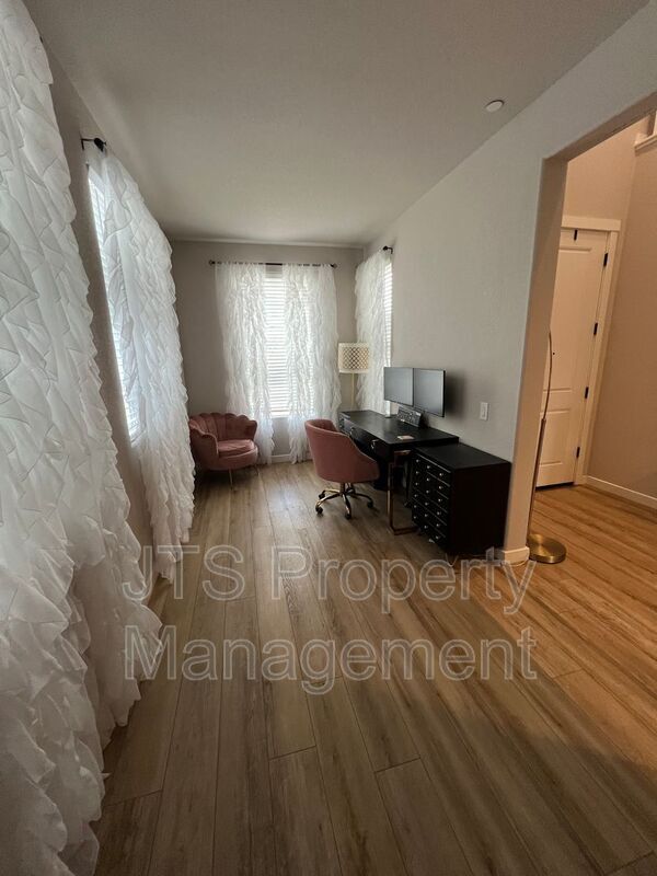 Building Photo - 12158 Byrony Ct