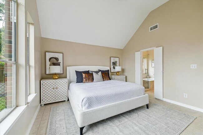 Building Photo - 17426 Little Riata Dr