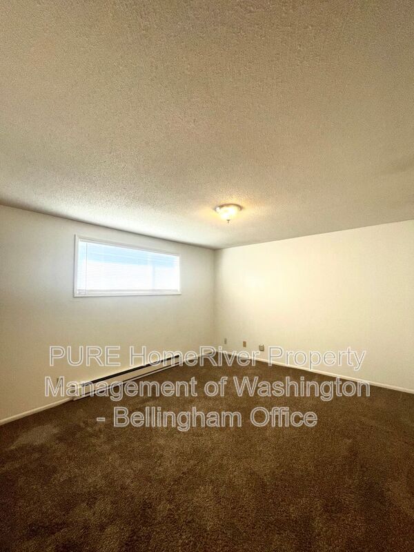 Building Photo - 625 N Garden St