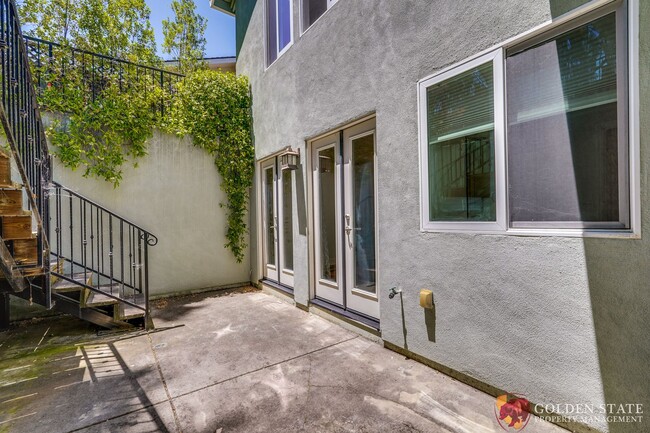 Building Photo - Stunning 3,278 square foot 4 Bedroom 3.5 b...