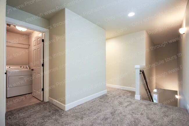 Building Photo - 17481 SW Winona Ln