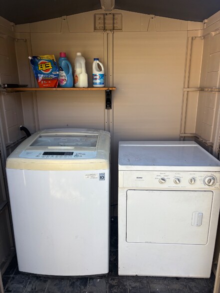 Building Photo - 1156 West Blvd