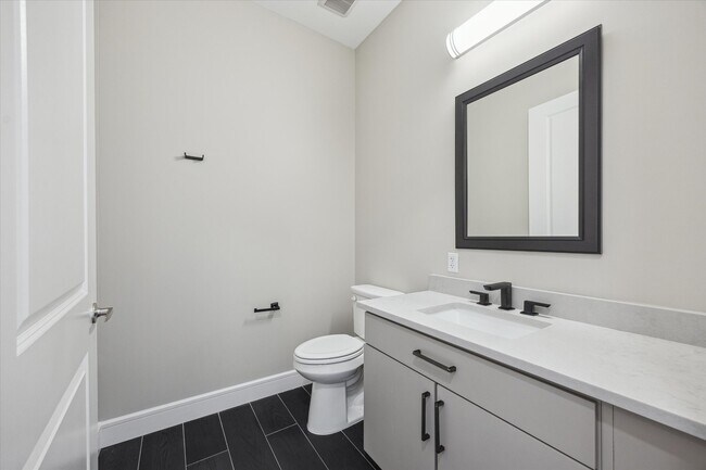 Building Photo - 9757 Katy Fwy