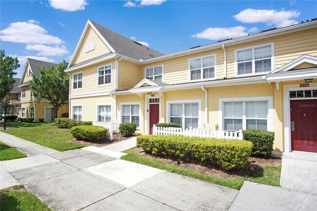Primary Photo - 4562 Yellowgold Rd E