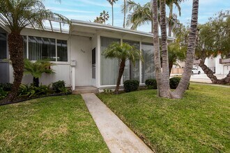 Building Photo - The Perfect 2 BR for Beach Lovers! Only 1 ...