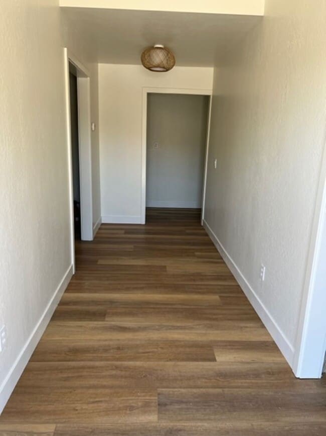 Building Photo - Beautiful Home on a quiet street