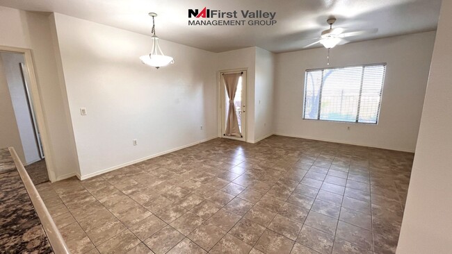 Building Photo - **Move In Special Half off first months re...