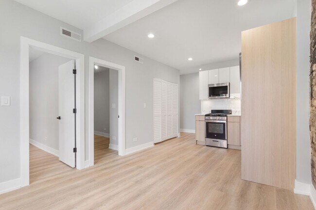 Interior Photo - The Juneway Gardens