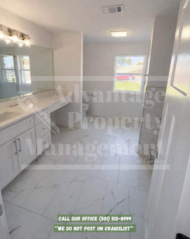 Building Photo - Newly Renovated 4-Bedroom, 2-Bathroom Home in Conway, AR!