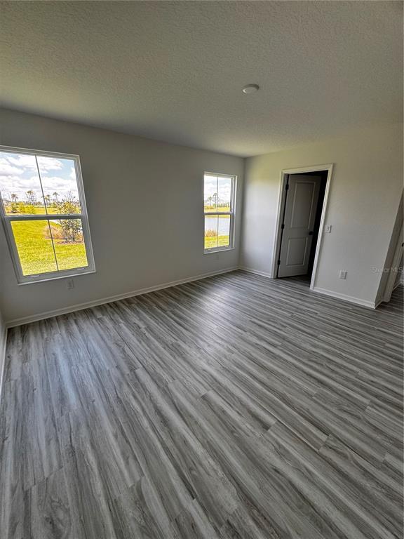 Building Photo - 2440 Bowling Ter