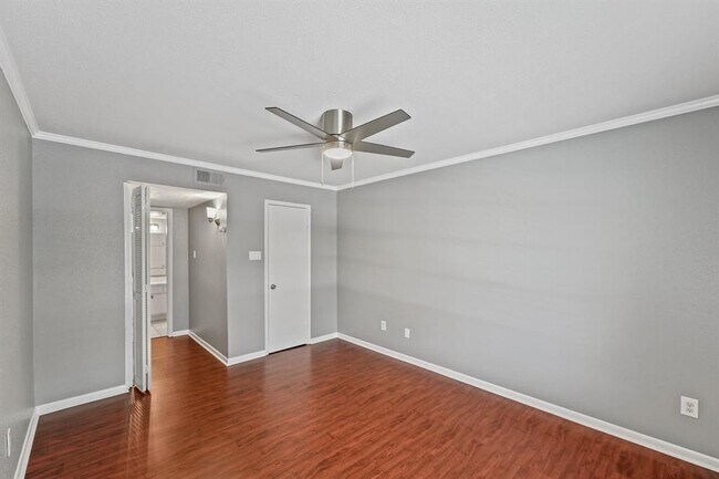 Building Photo - 2350 Bering Dr