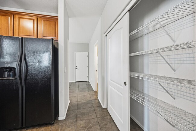 Building Photo - 1637 S Wildrose