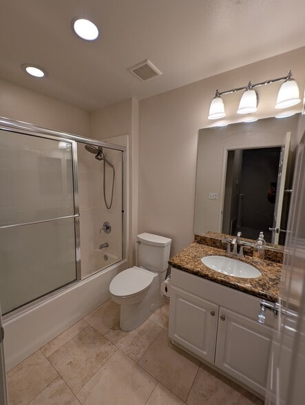 Building Photo - 20441 Paseo Altisse