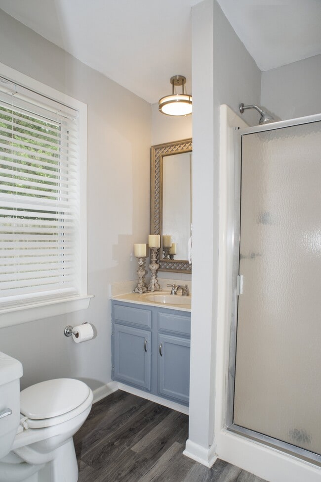 Building Photo - 109 Walnut St