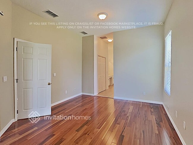 Building Photo - 945 Pickfair Terrace