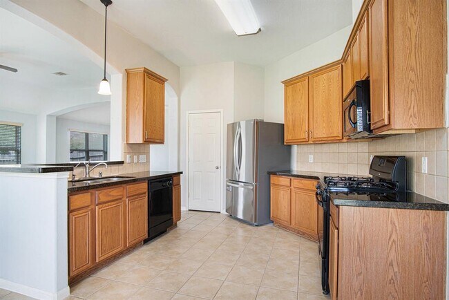 Building Photo - 16011 Rustlers Trail Ln