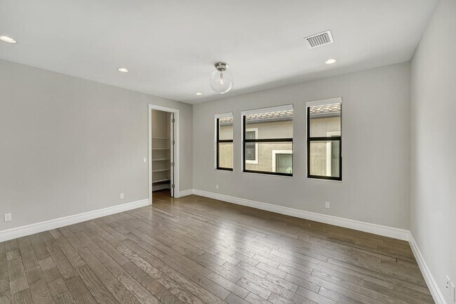 Building Photo - 16317 Cabernet Dr