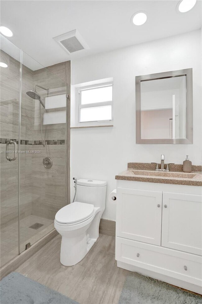 Building Photo - 4161 Sapphire Terrace