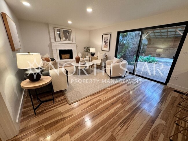 Building Photo - Remodeled Single Level Living.