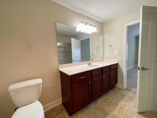 Building Photo - 57 NW Moore Farm Cir