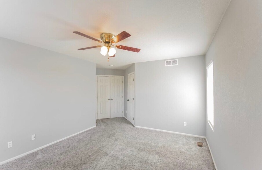 Building Photo - 4830 Flanders Way