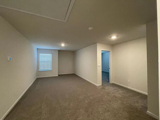 Building Photo - 3711 Stanley Creek Dr