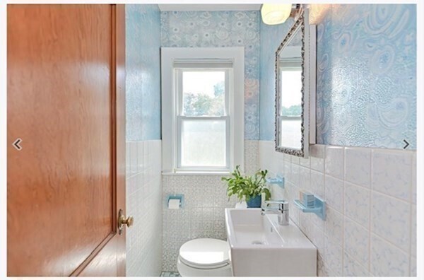 Building Photo - 36 Alleyne St