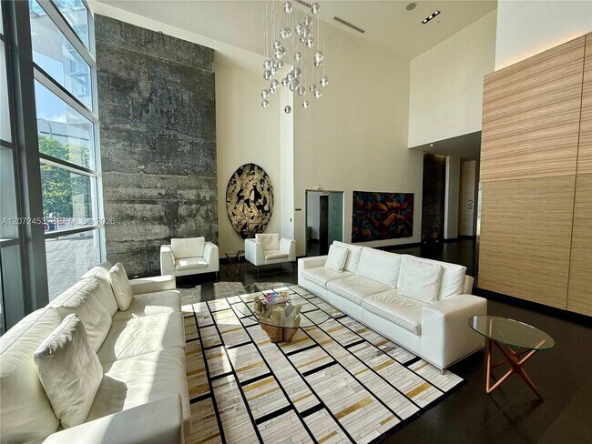 Building Photo - 888 Biscayne Blvd