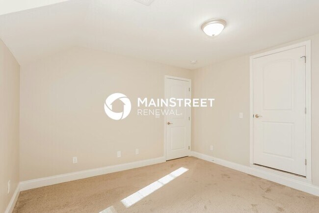 Building Photo - 3 Bedroom Pet-Friendly Home in Corryton, TN with Main Street Renewal