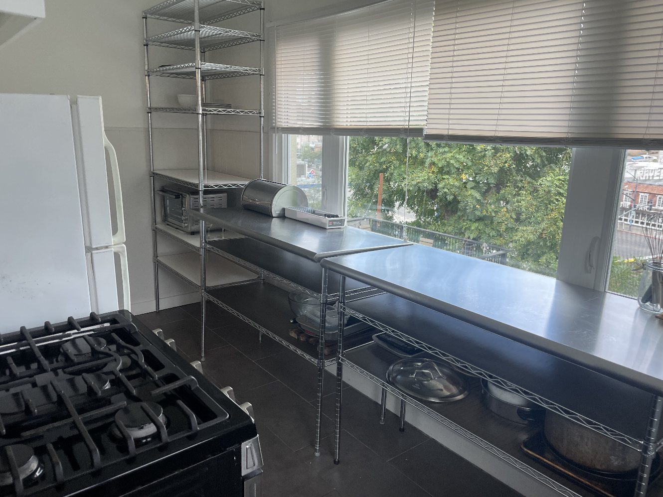 Kitchen - 821 Walker Ave