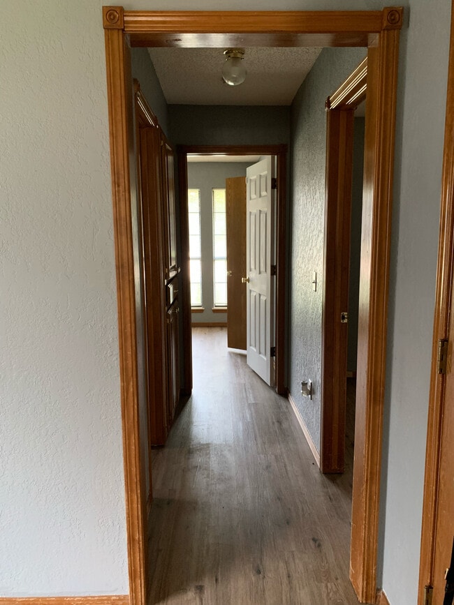 Building Photo - 649 Fire Light Dr