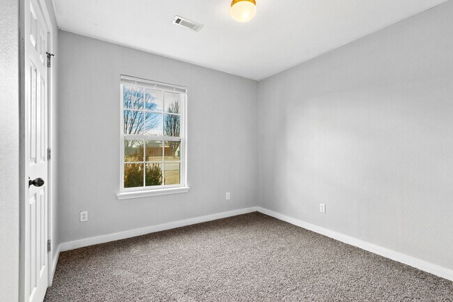 Building Photo - Great 3 bed/2 bath home in quiet Pea Ridge neighborhood!