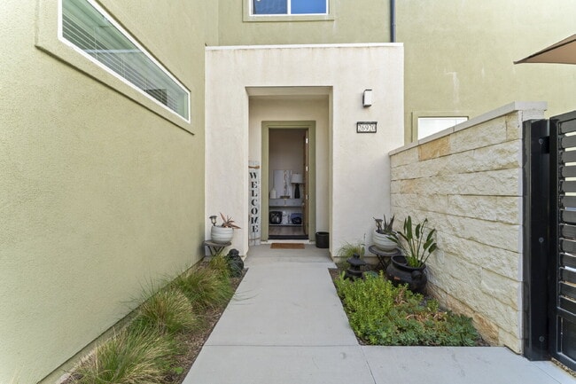 Building Photo - 26920 W Winding Trail Ct