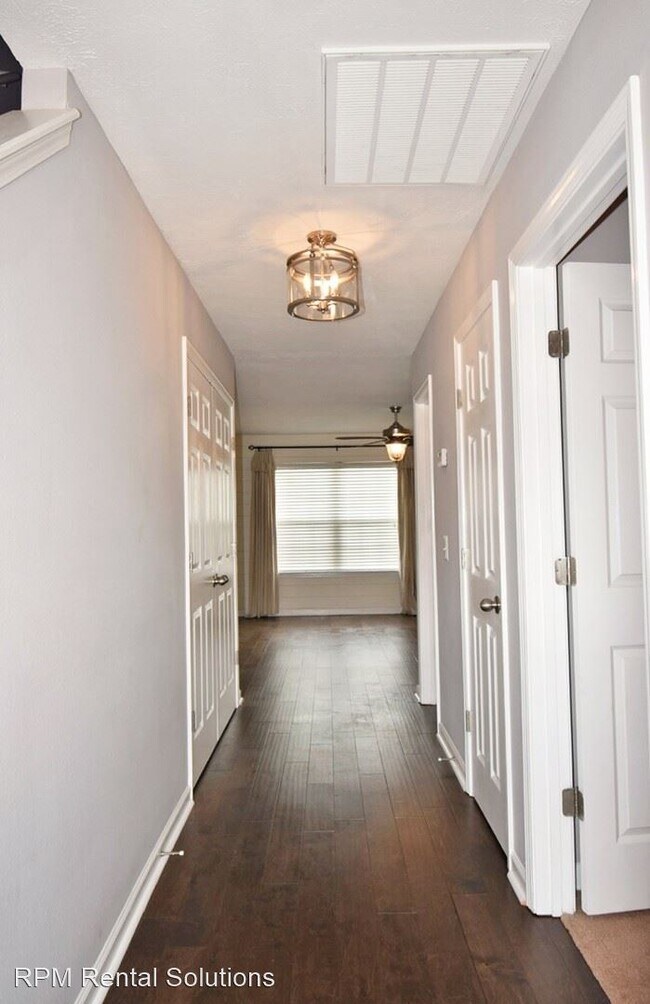 Building Photo - 2 br, 2.5 bath House - 3106 George Buchanan