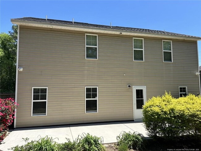 Building Photo - 1890 Frankie Ave