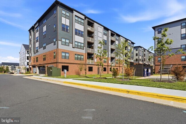 Building Photo - 4399 Peach Lily Ln