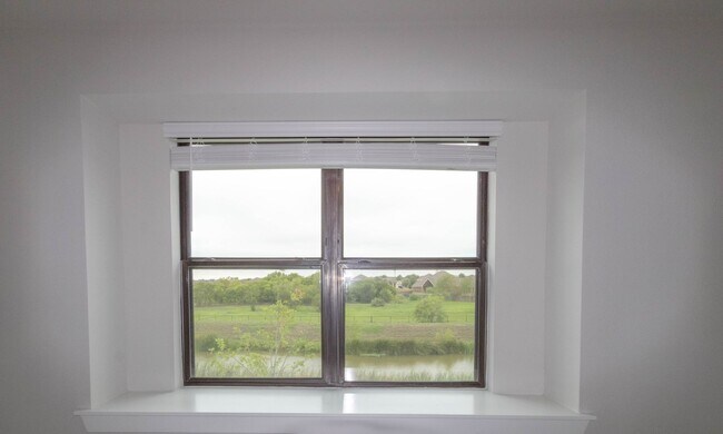 Building Photo - 417 Fieldwood Dr
