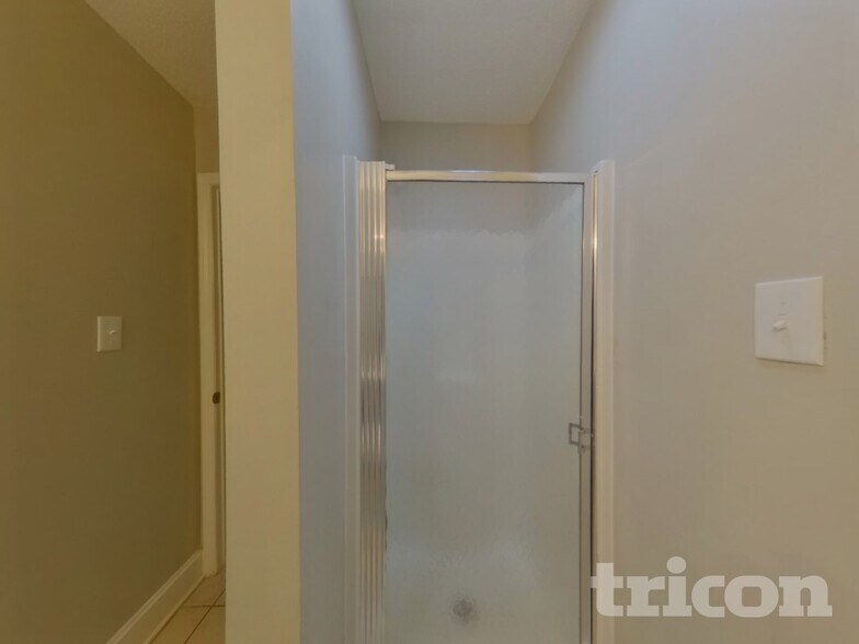 Building Photo - 1141 Dooley Dr