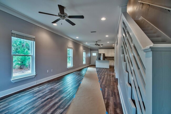 Building Photo - 135 N Sand Palm Rd