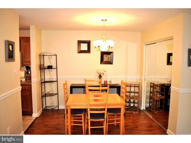 Building Photo - 1413 Morris Ct