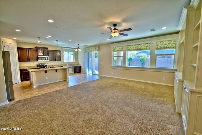 Building Photo - 3941 E Palo Verde St