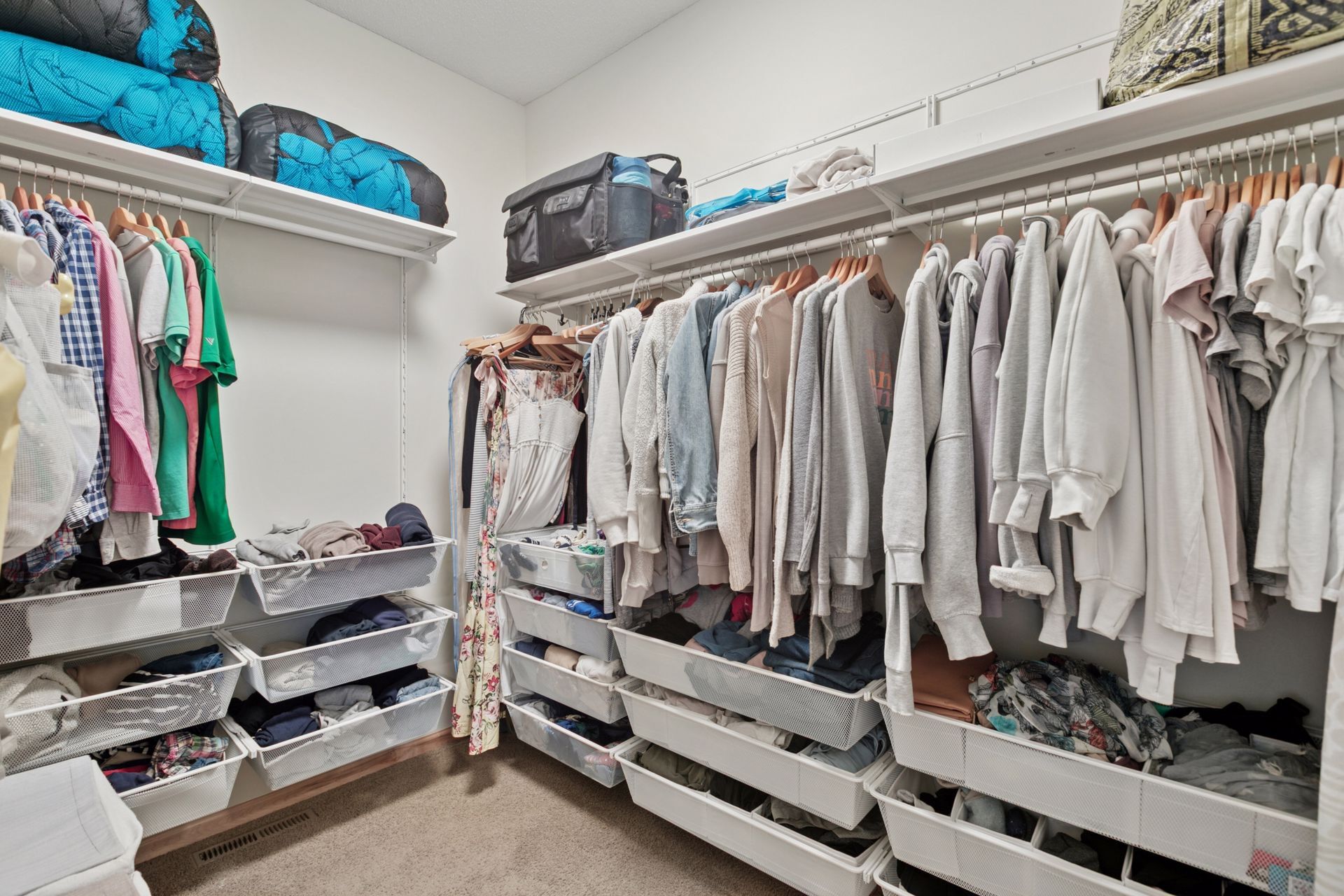 Building Photo - 10749 Falling Water Ln